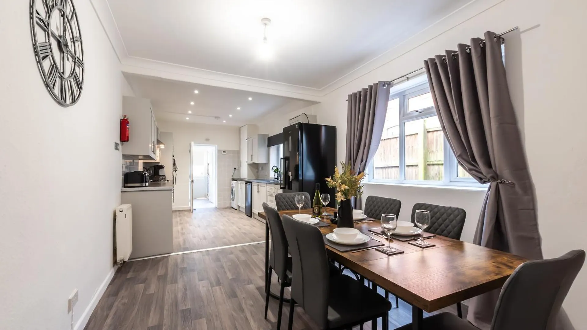 Southampton Contractor Free Parking Town Centre Wifi 5 Bedrooms Sleeps 11 Holiday home