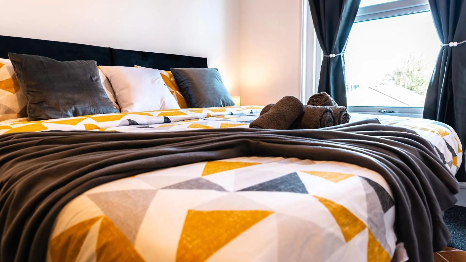 Southampton Contractor Free Parking Town Centre Wifi 5 Bedrooms Sleeps 11 Holiday home